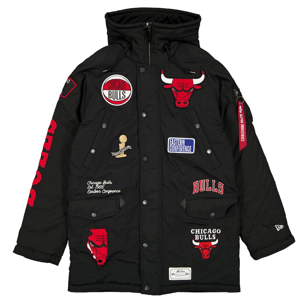 Men's Chicago Bulls New Era x Alpha Industries Black Altitude Mod Full-Snap Parka
